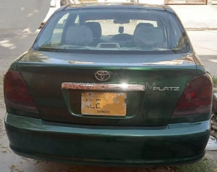 Toyota Platz 2003 for Sale in Karachi Image-1