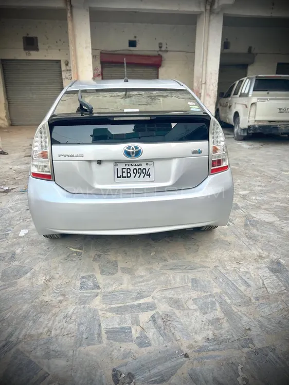 Toyota Prius 2010 for Sale in Peshawar Image-1