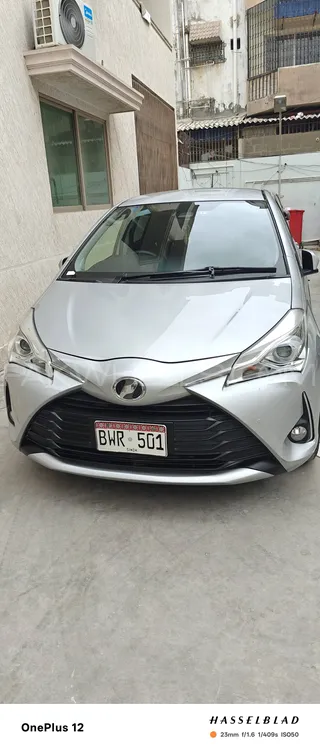 Toyota Vitz 2019 for Sale in Karachi Image-1