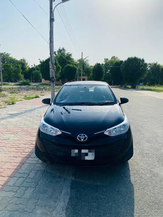 Toyota Yaris Sedan 2020 for Sale in Lahore Image-1
