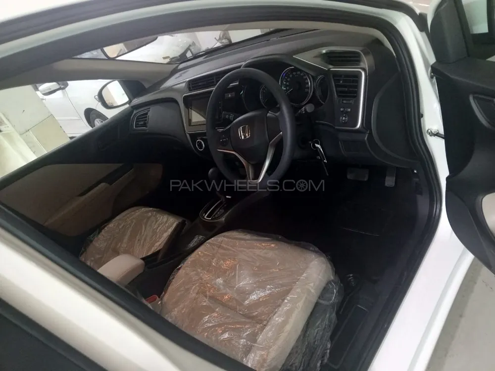 Honda City 2025 for Sale in Lahore Image-1
