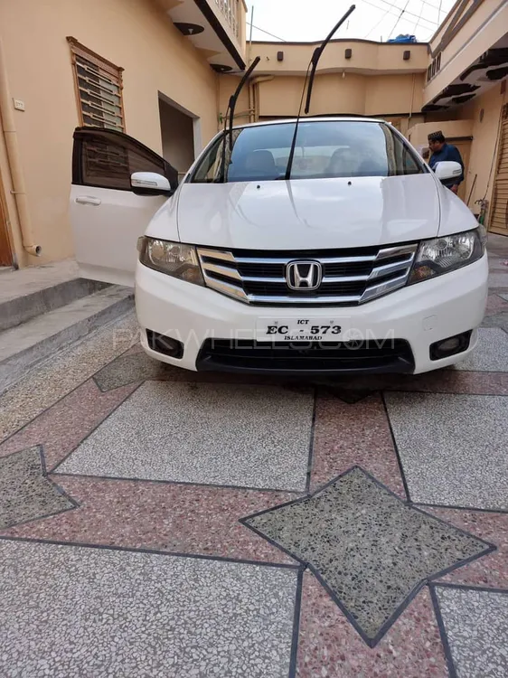 Honda City 2015 for Sale in Islamabad Image-1