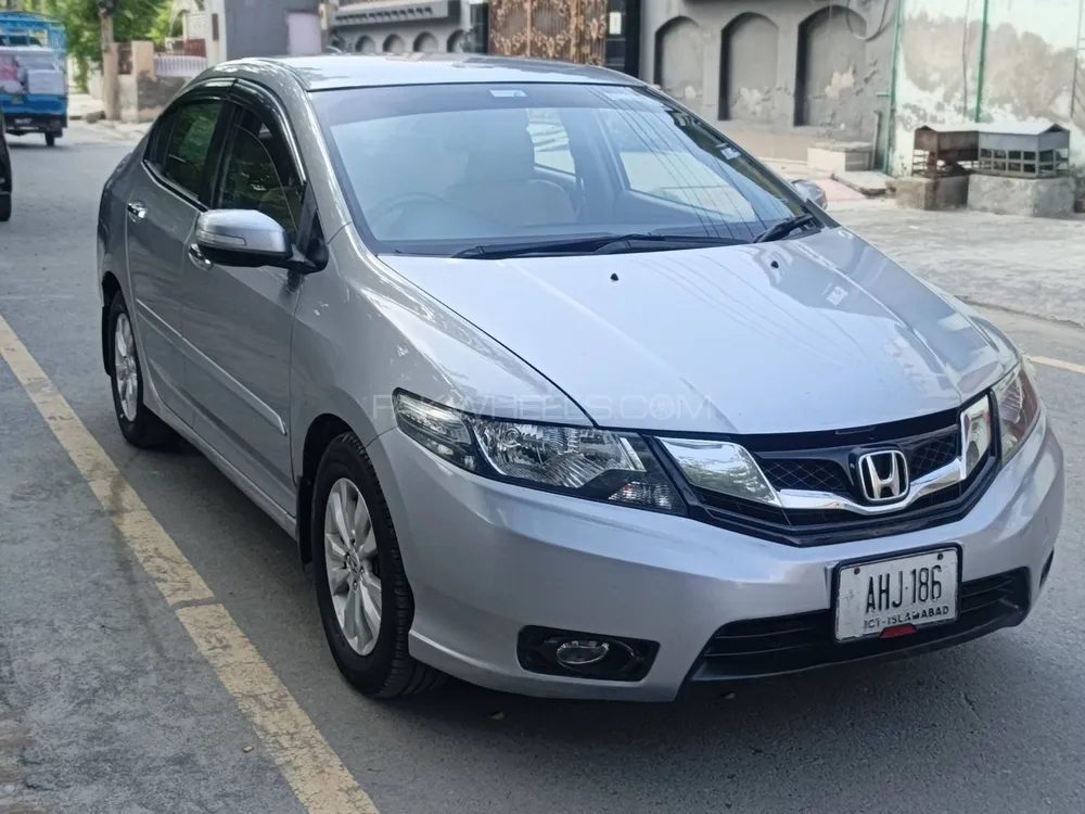 Honda City 2018 for Sale in Faisalabad Image-1