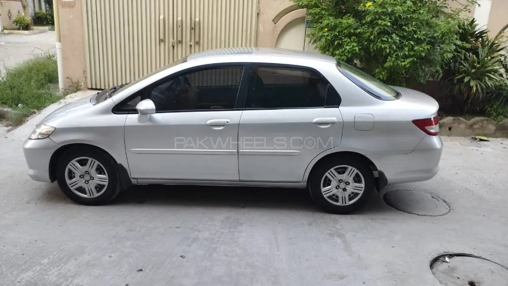 Honda City 2004 for Sale in Taxila Image-1