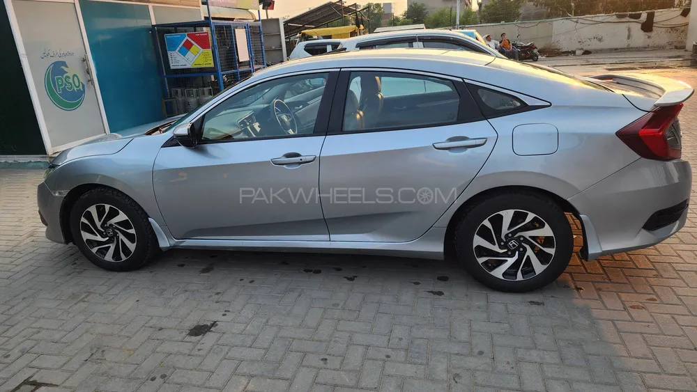 Honda Civic 2018 for Sale in Gujranwala Image-1