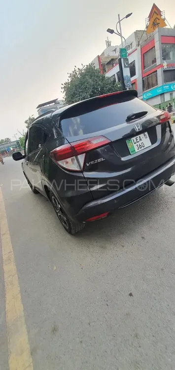 Honda Vezel 2013 for Sale in Peshawar Image-1