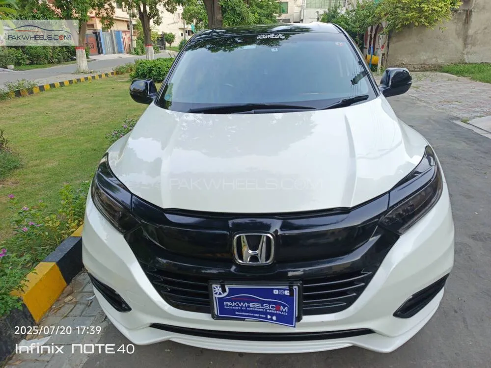Honda Vezel 2019 for Sale in Lahore Image-1
