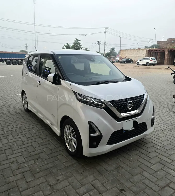 نسان ڈیز 2023 for Sale in کراچی Image-1