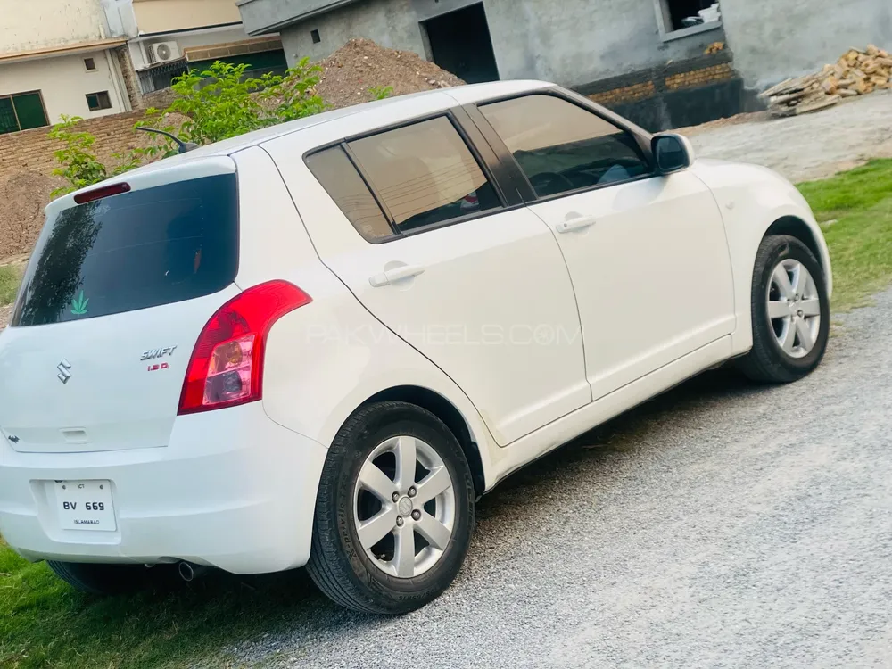 Suzuki Swift 2014 for Sale in Peshawar Image-1