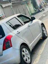 Suzuki Swift DLX 1.3 2013 for Sale