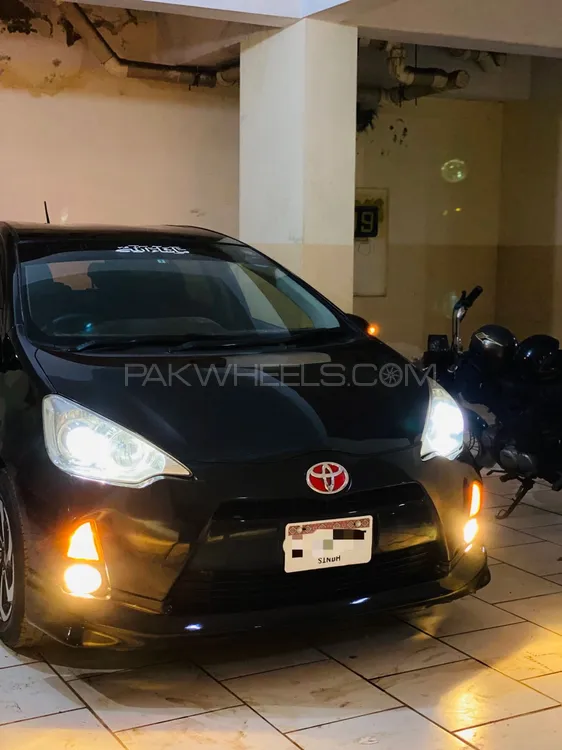 Toyota Aqua 2013 for Sale in Karachi Image-1