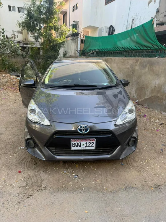 Toyota Aqua 2015 for Sale in Karachi Image-1