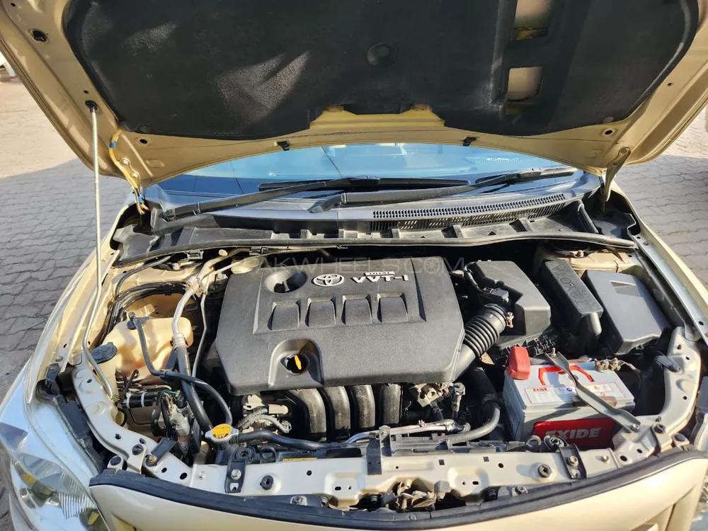 Toyota Corolla 2012 for Sale in Peshawar Image-1