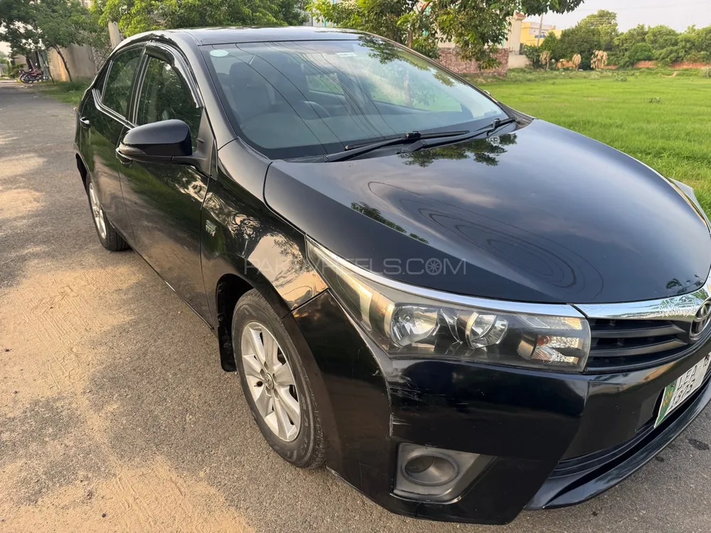 Toyota Corolla 2016 for Sale in Lahore Image-1