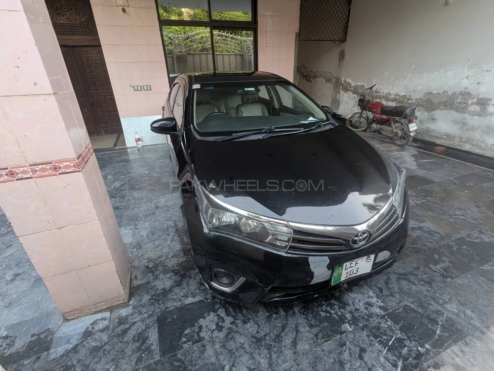 Toyota Corolla 2015 for Sale in Lahore Image-1