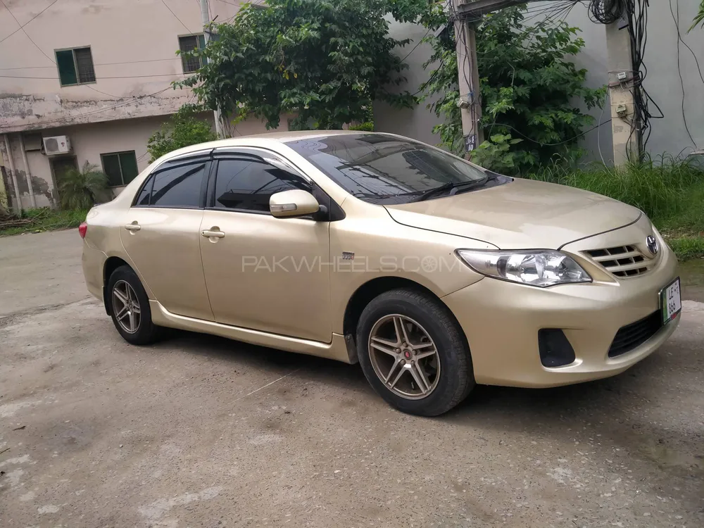 Toyota Corolla 2011 for Sale in Lahore Image-1