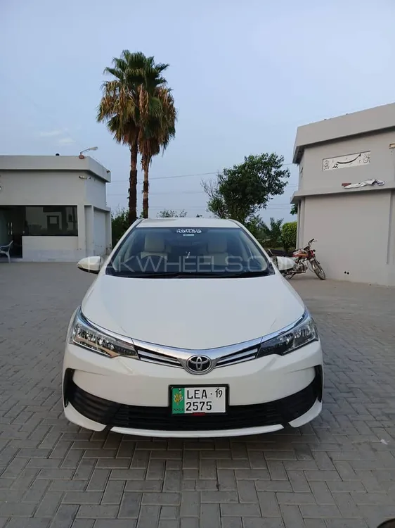 Toyota Corolla 2018 for Sale in Faisalabad Image-1