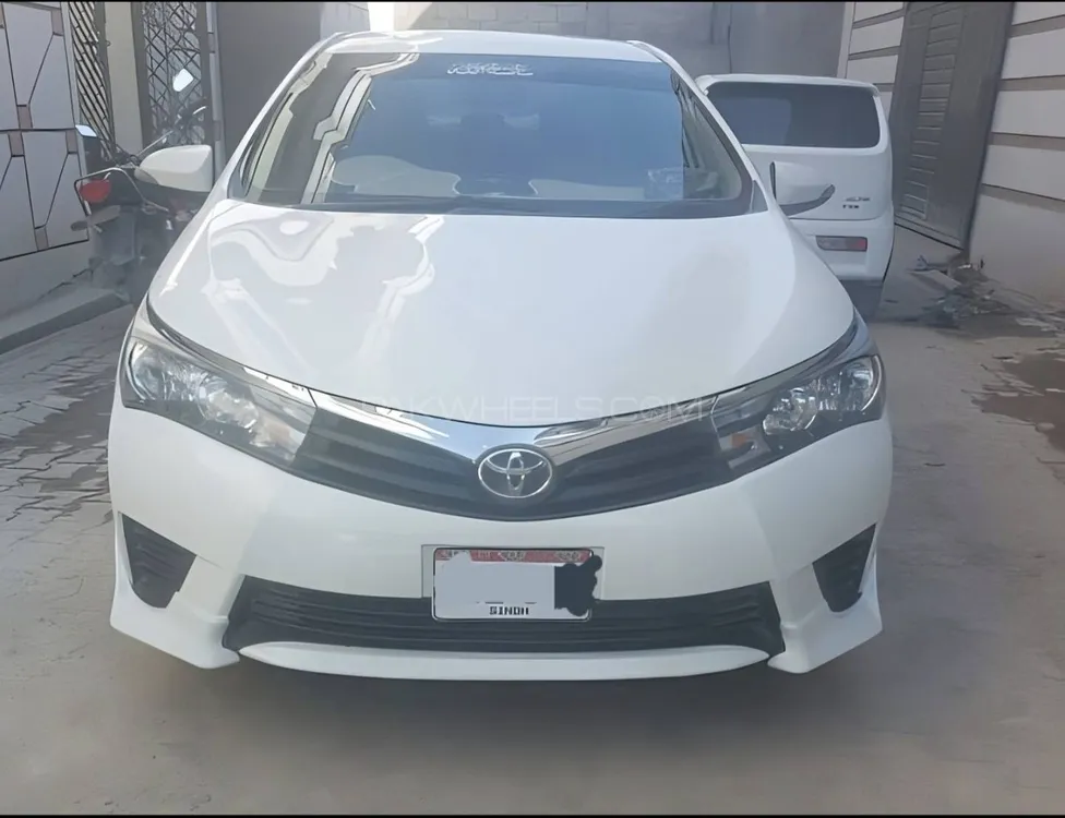 Toyota Corolla 2017 for Sale in Dera ismail khan Image-1