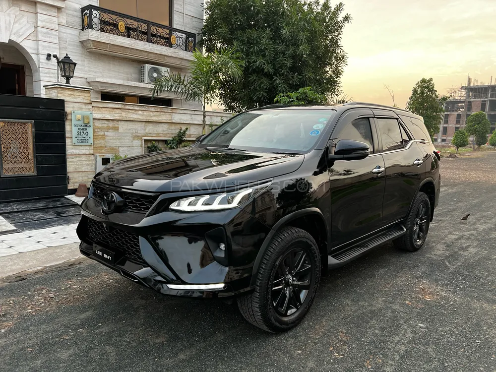 ٹویوٹا فورچیونر 2018 for Sale in لاہور Image-1