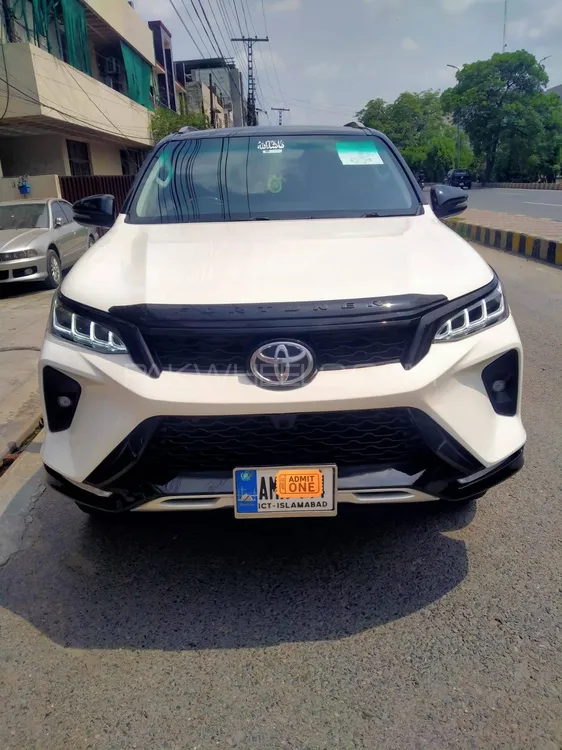 Toyota Fortuner 2019 for Sale in Lahore Image-1