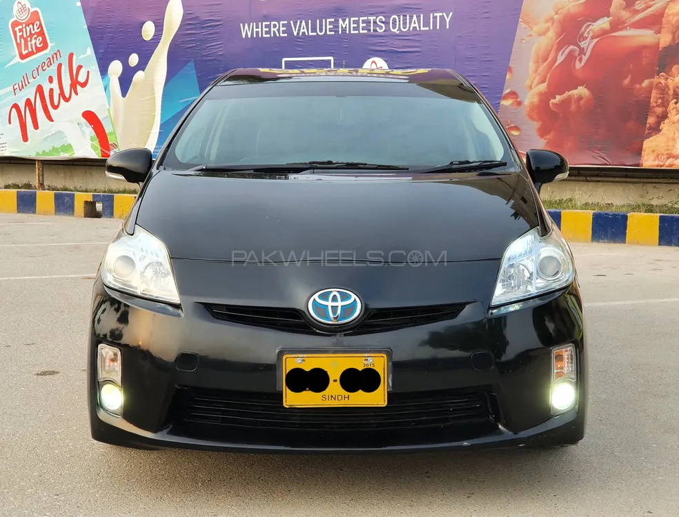 Toyota Prius 2011 for Sale in Karachi Image-1