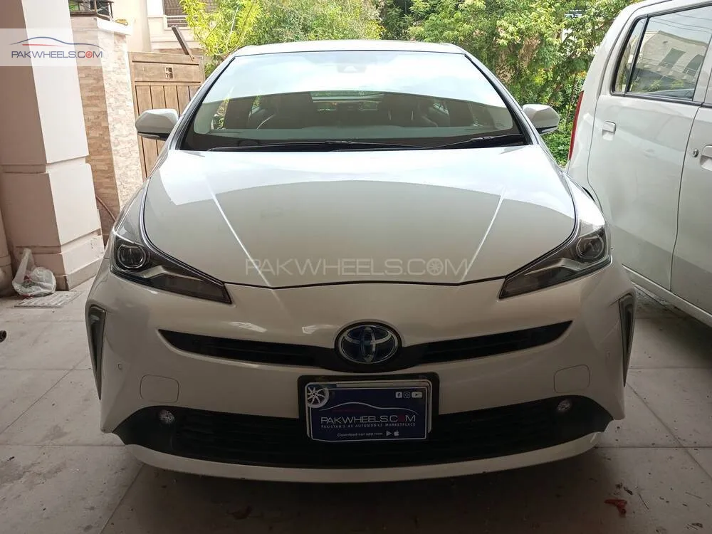 Toyota Prius 2020 for Sale in Islamabad Image-1