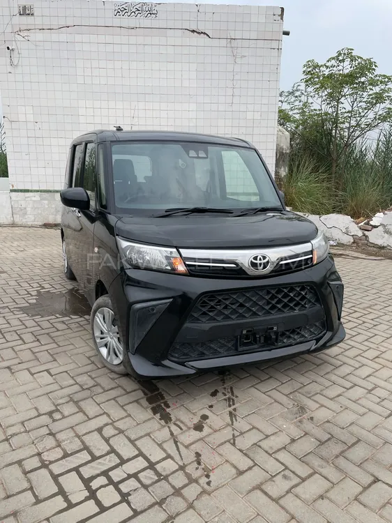Toyota Roomy 2022 for Sale in Lahore Image-1