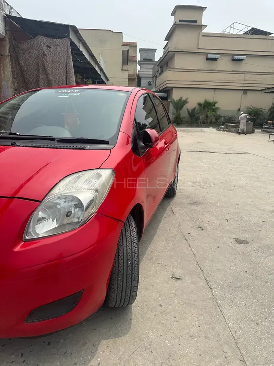 Toyota Vitz 2009 for Sale in Mardan Image-1