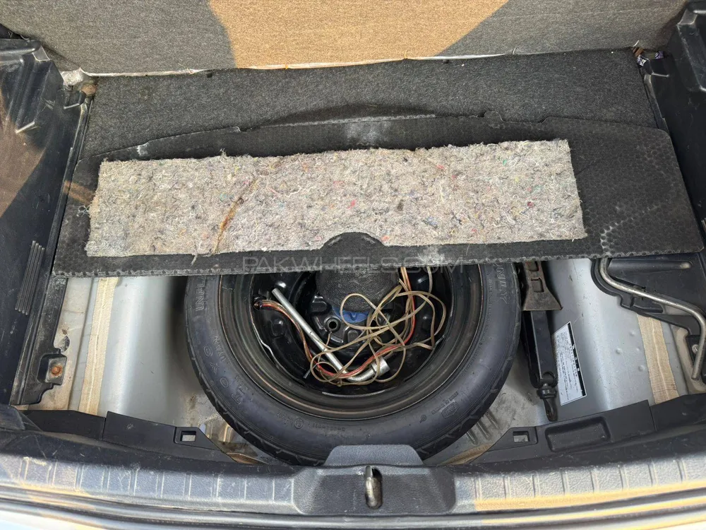 Toyota Vitz 2011 for Sale in Sargodha Toyota Vitz 2011 for Sale in Sargodha Image-12