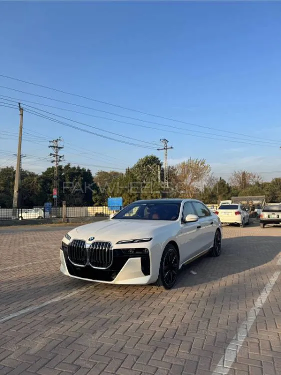 BMW 7 Series 2024 for Sale in Rawalpindi Image-1