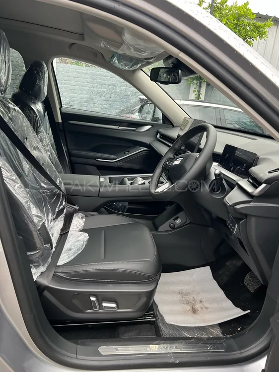 Haval H6 2025 for Sale in Islamabad Haval H6 2025 for Sale in Islamabad Image-5