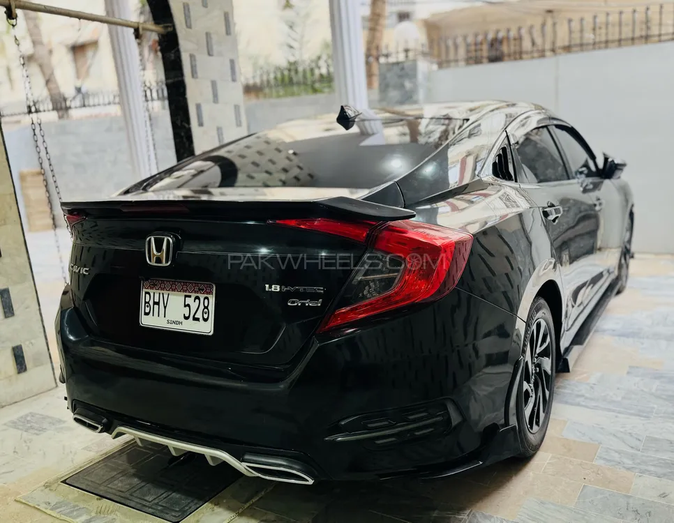 Honda Civic 2017 for Sale in Karachi Image-1