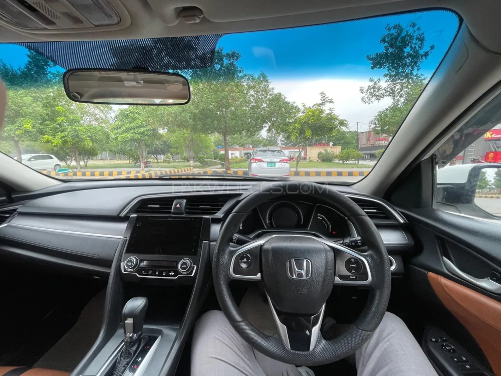 Honda Civic 2017 for Sale in Peshawar Image-1