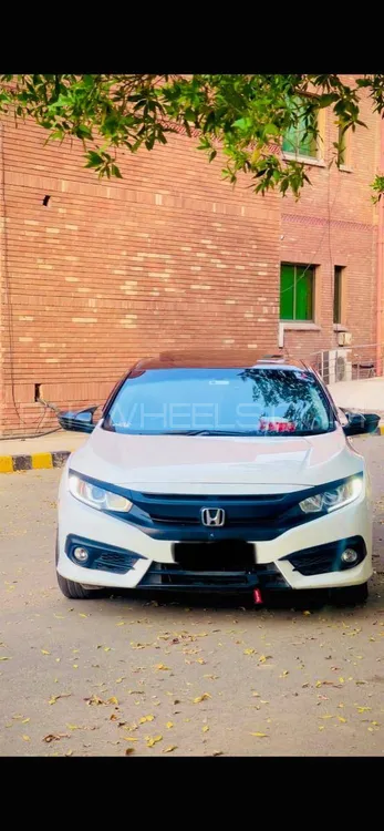 Honda Civic 2019 for Sale in Lahore Image-1