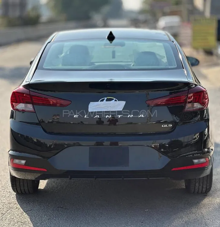 Hyundai Elantra 2024 for Sale in Lahore Image-1