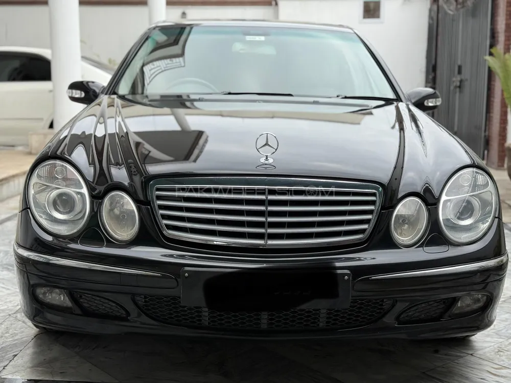 Mercedes Benz E Class 2006 for Sale in Lahore Image-1