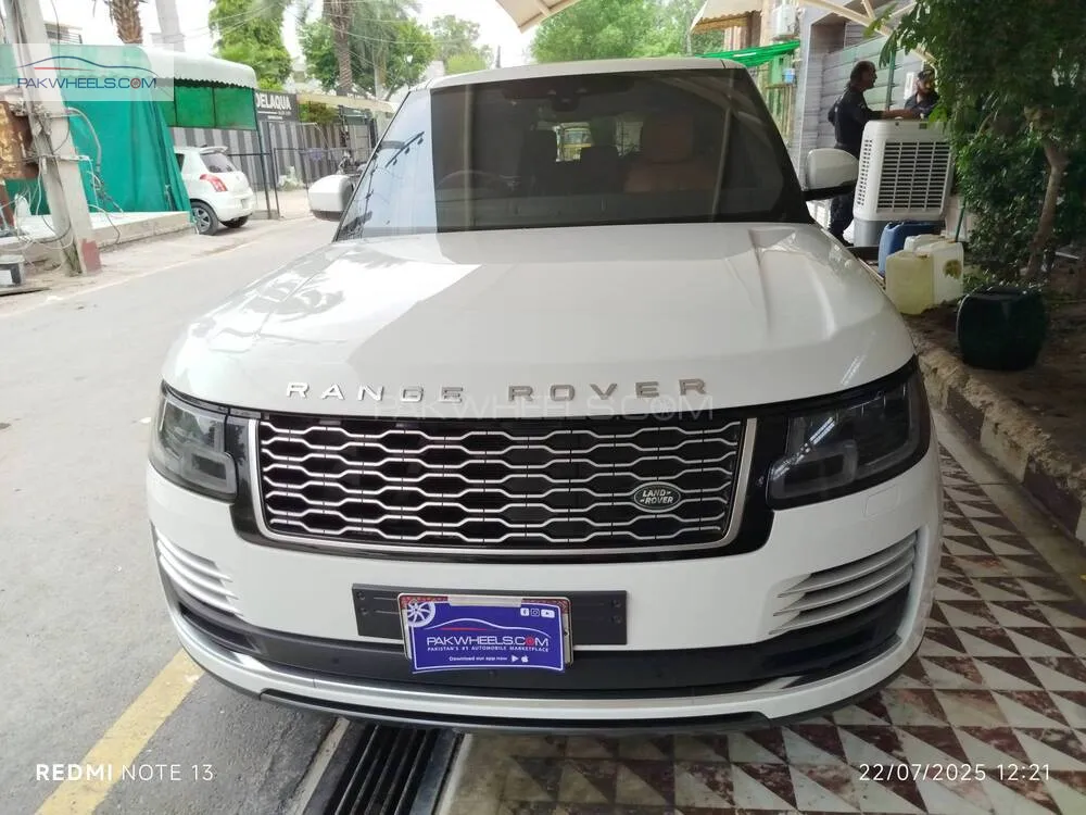 Range Rover Vogue 2019 for Sale in Faisalabad Image-1