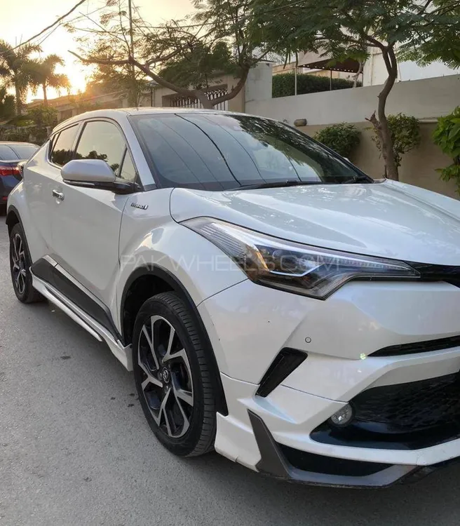 Toyota C-HR 2017 for Sale in Karachi Image-1