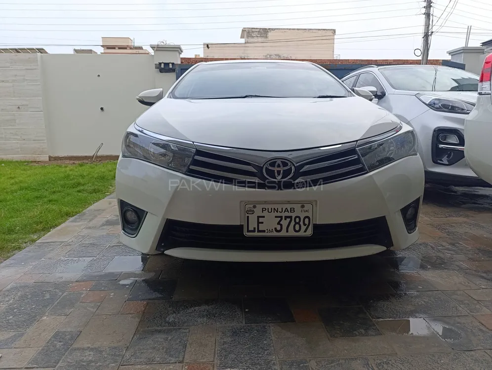 Toyota Corolla 2016 for Sale in Multan Image-1