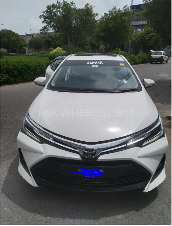 Toyota Corolla 2020 for Sale in Faisalabad Image-1
