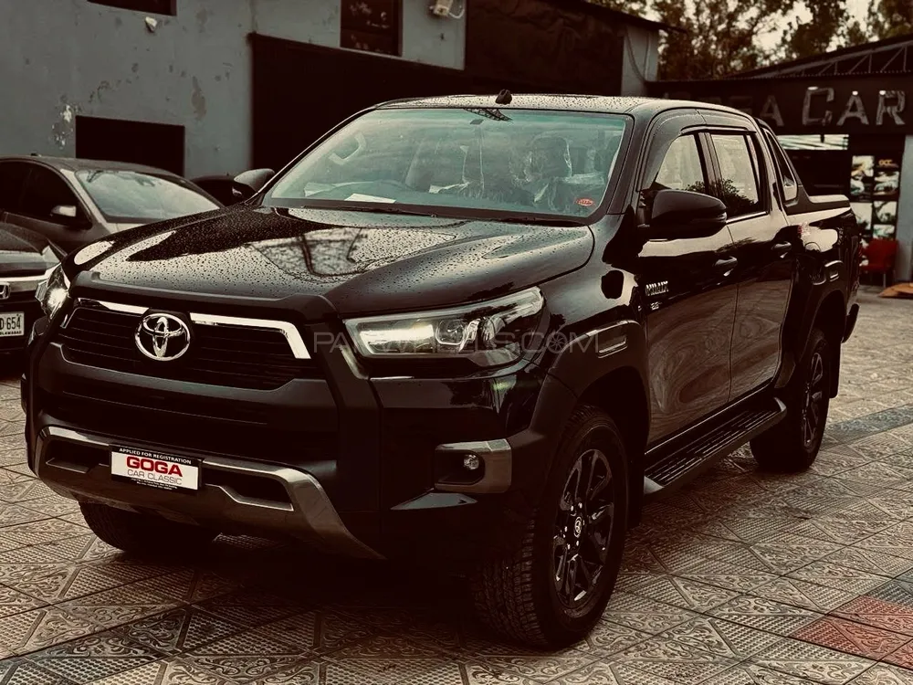 Toyota Hilux 2025 for Sale in Islamabad Image-1