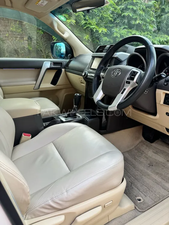 Toyota Prado 2015 for Sale in Faisalabad Toyota Prado 2015 for Sale in Faisalabad Image-12