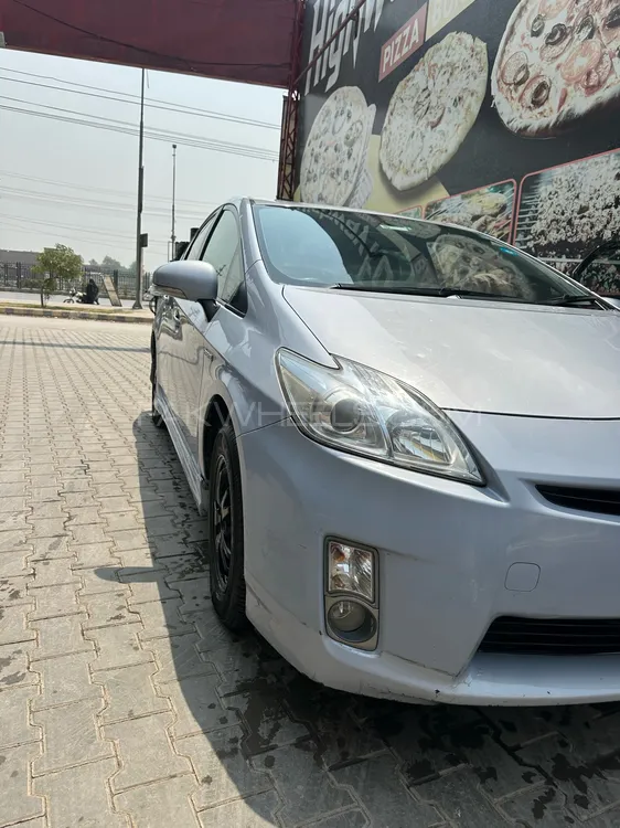 Toyota Prius 2010 for Sale in Peshawar Image-1