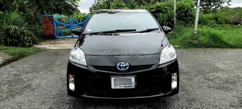 Toyota Prius 2011 for Sale in Islamabad Image-1