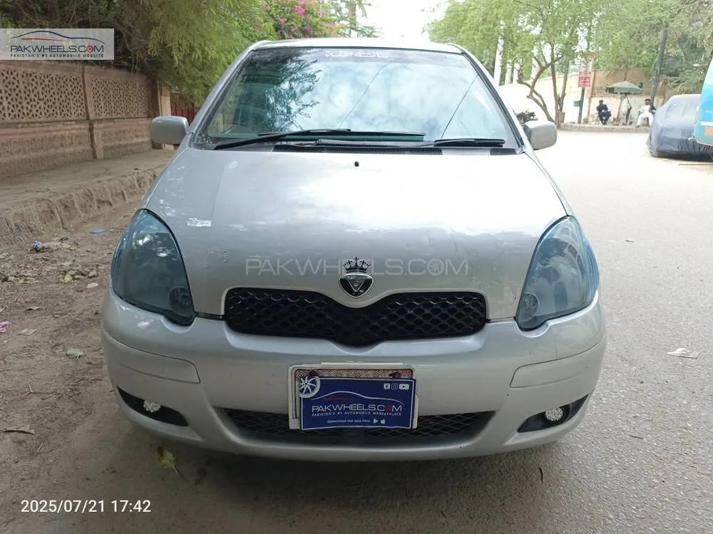 Toyota Vitz 2003 for Sale in Karachi Image-1