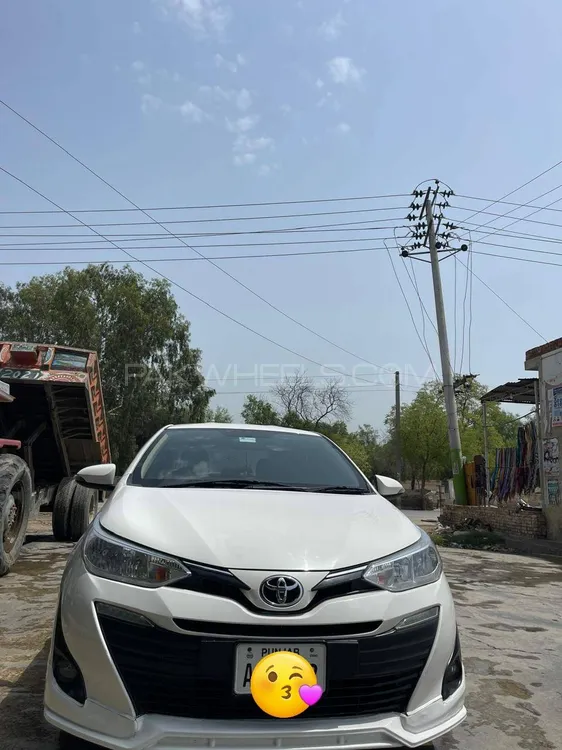 Toyota Yaris Sedan 2020 for Sale in Lahore Image-1