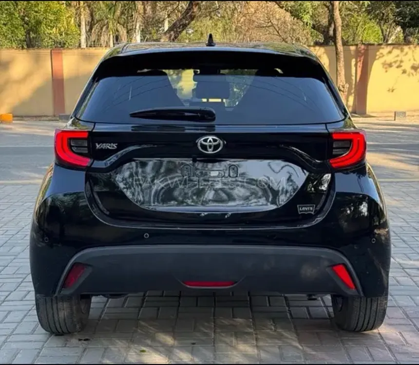Toyota Yaris Hatchback 2021 for Sale in Sialkot Toyota Yaris Hatchback 2021 for Sale in Sialkot Image-7