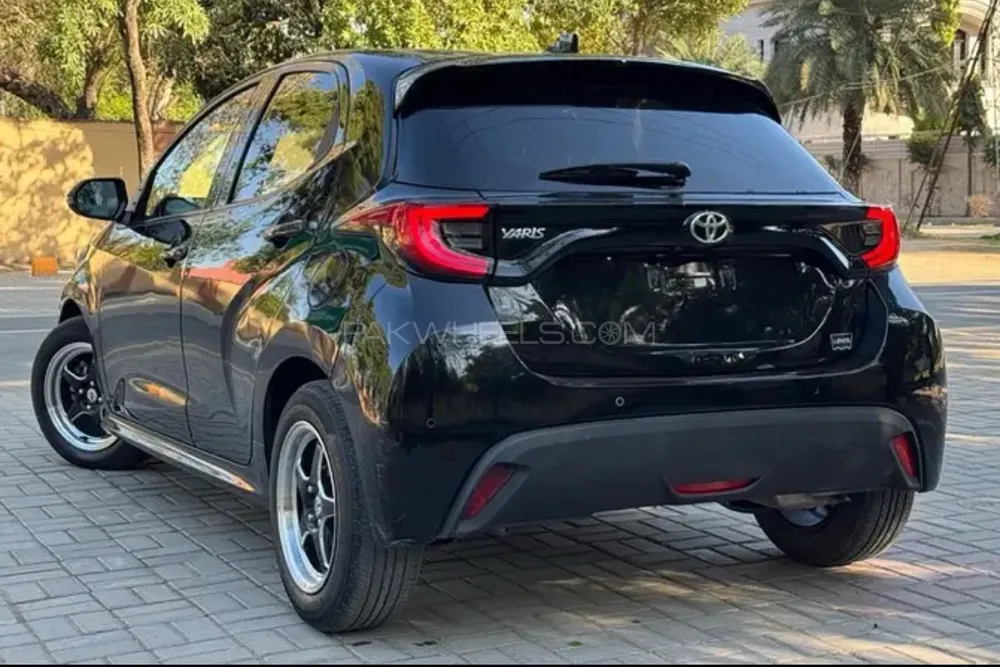 Toyota Yaris Hatchback 2021 for Sale in Sialkot Toyota Yaris Hatchback 2021 for Sale in Sialkot Image-8