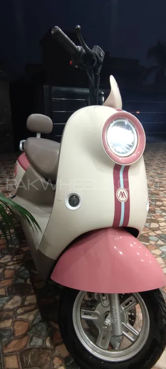 Aima Spark 2025 for Sale Image-1