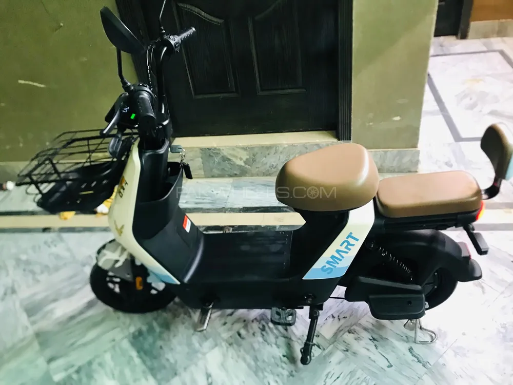 کراؤن EV Smart 2024 for Sale Image-1